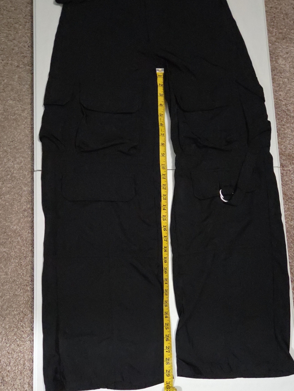 Bershka Black Wide-Leg Cargo Pants with D-Ring & Flap Pockets - Picture 12 of 14